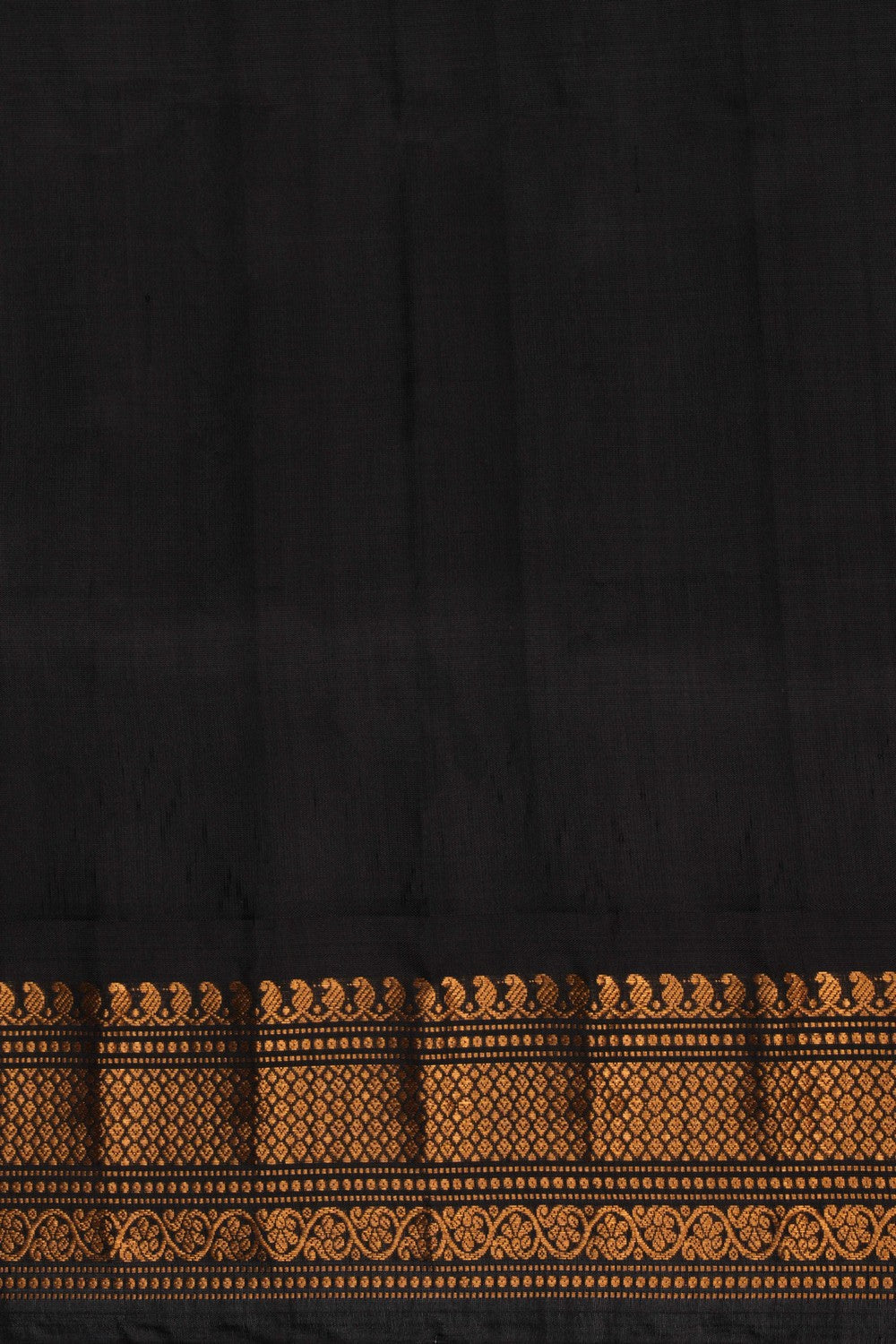 Image of Gadwal Silk Off-White Saree